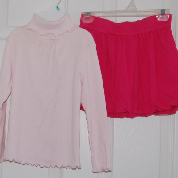 Girls Size 4T Bundle- Long Sleeve Top, Skirt, Skort, Crop Sweatpants, Pants - Picture 4 of 16